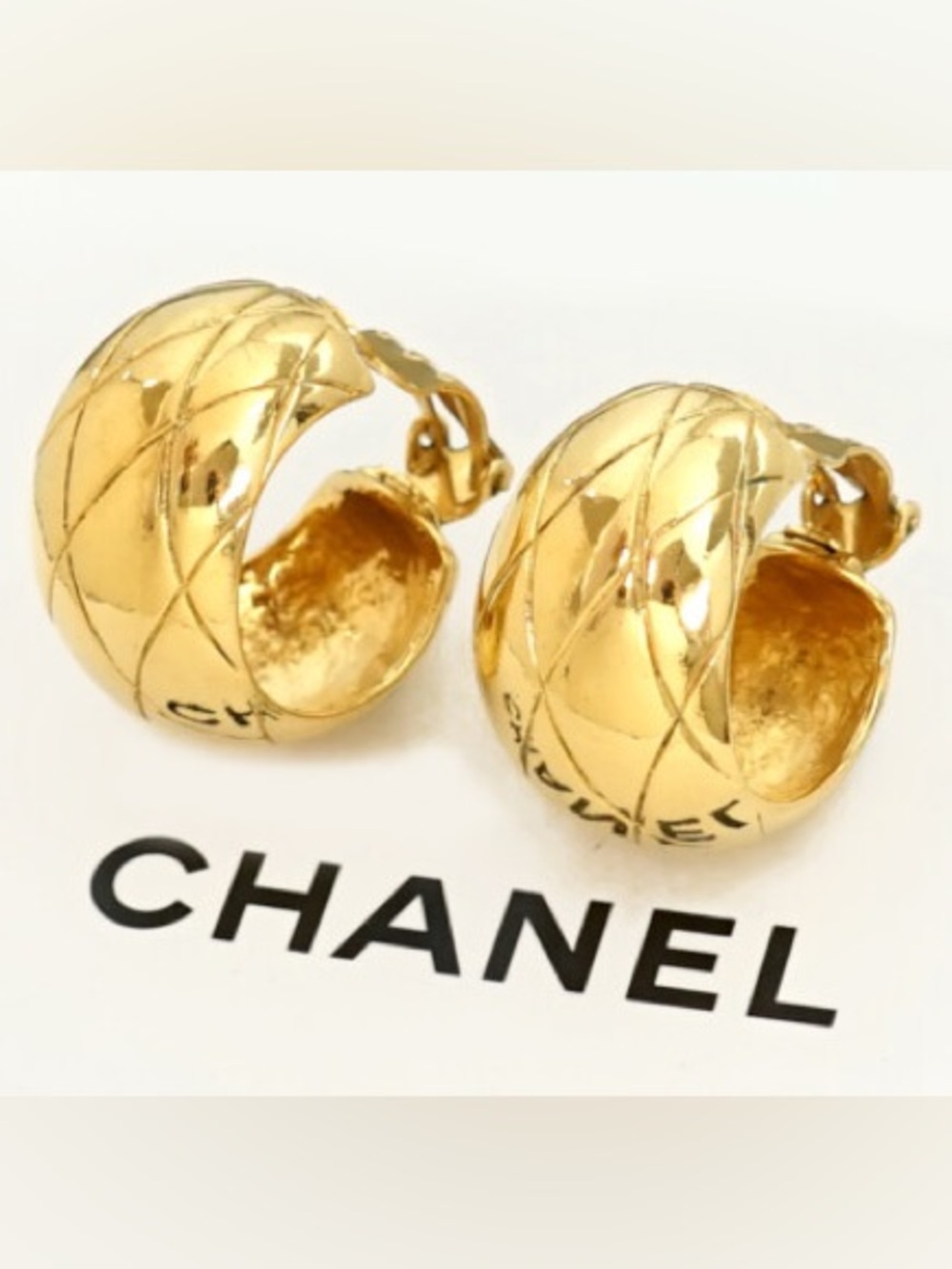 Vintage 93A CHANEL Gold Quilted Hoop Clip-On Earrings